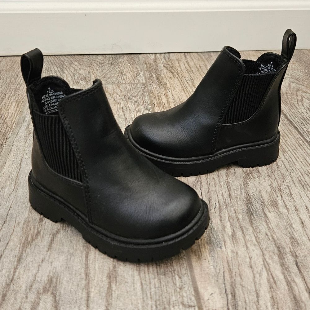 Old Navy Black Faux Leather Ankle Boots Size 5